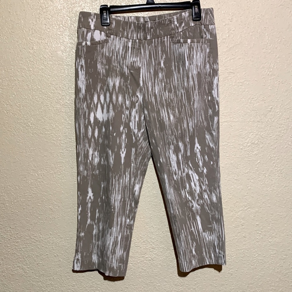 Renuar Capris Pants Taupe Cream 10 Stretch 🌀